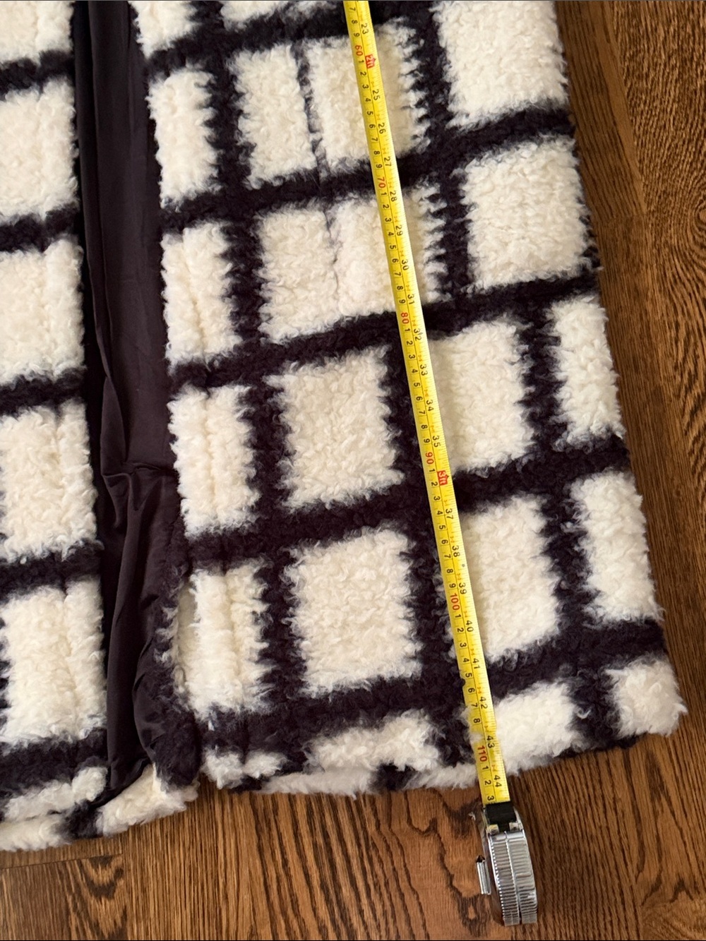 DAVI & DANI Cream and Black Plaid Teddy Coat medium - Picture 14 of 14